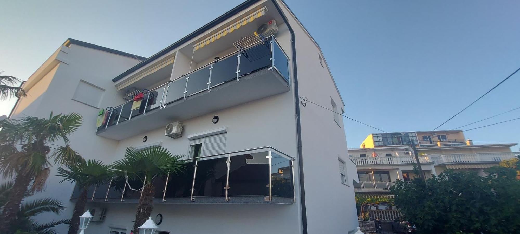 Apartments Ema Crikvenica Exteriör bild