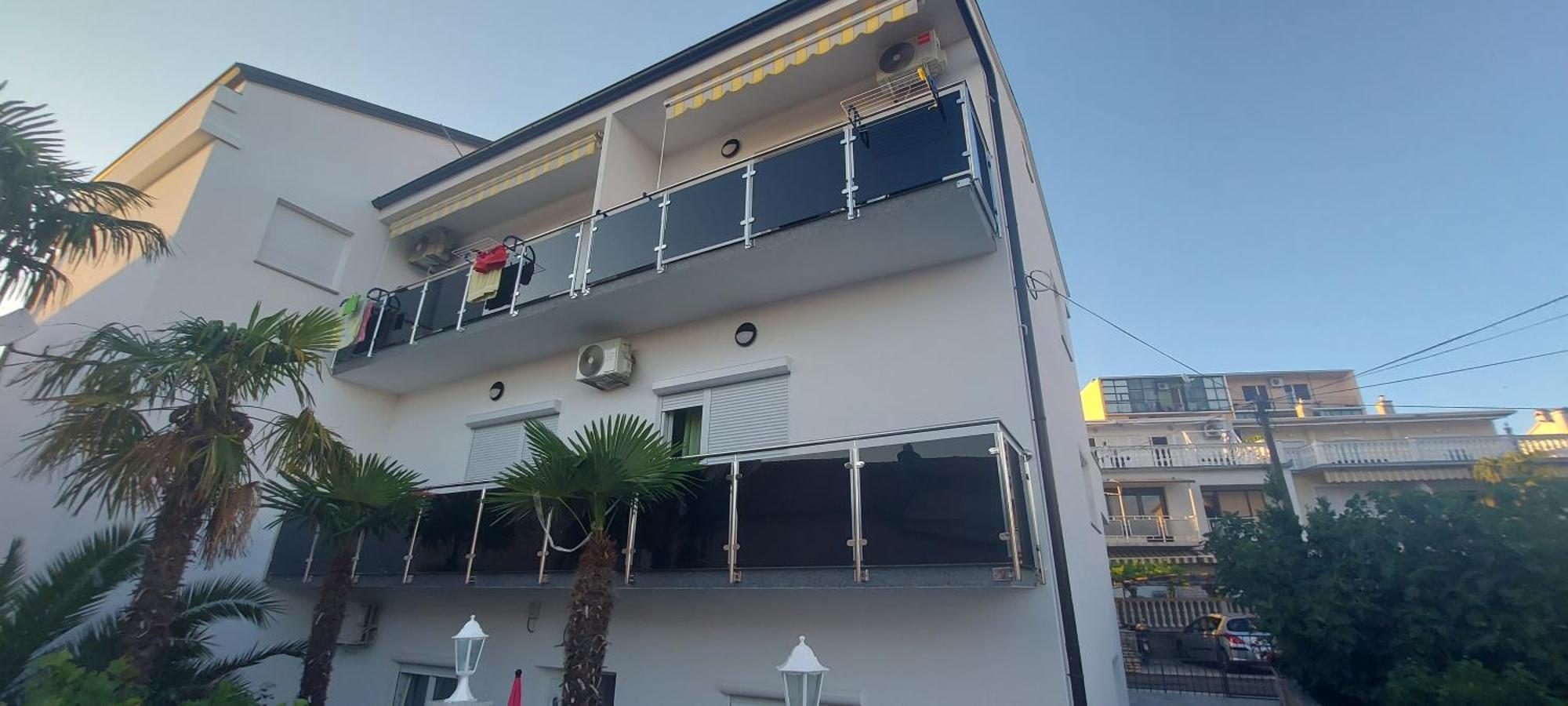 Apartments Ema Crikvenica Exteriör bild