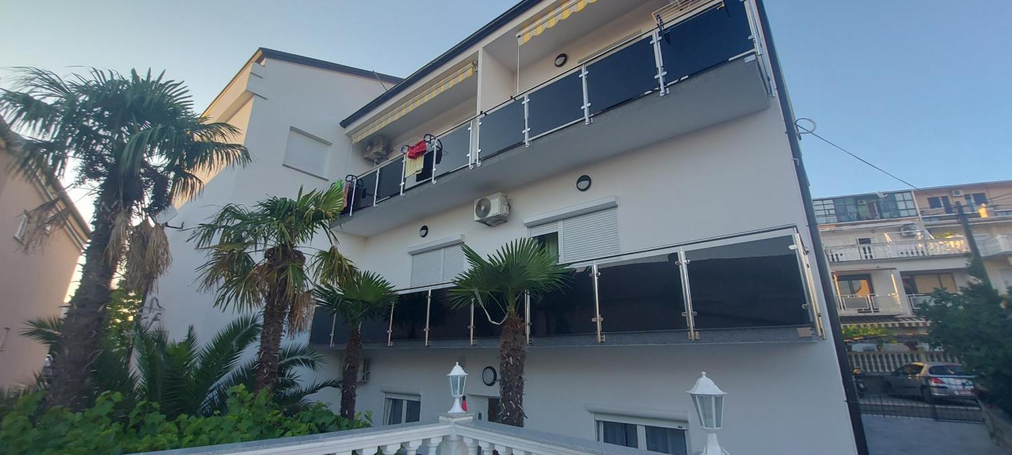 Apartments Ema Crikvenica Exteriör bild