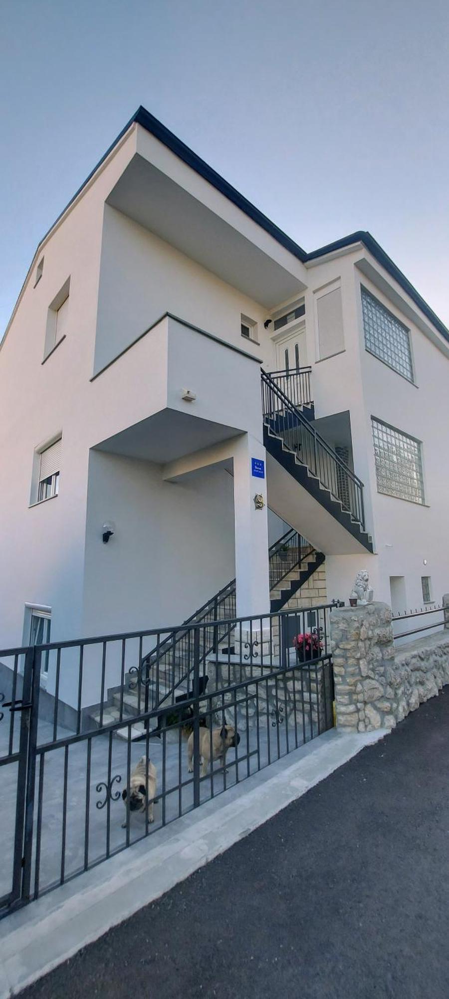 Apartments Ema Crikvenica Exteriör bild
