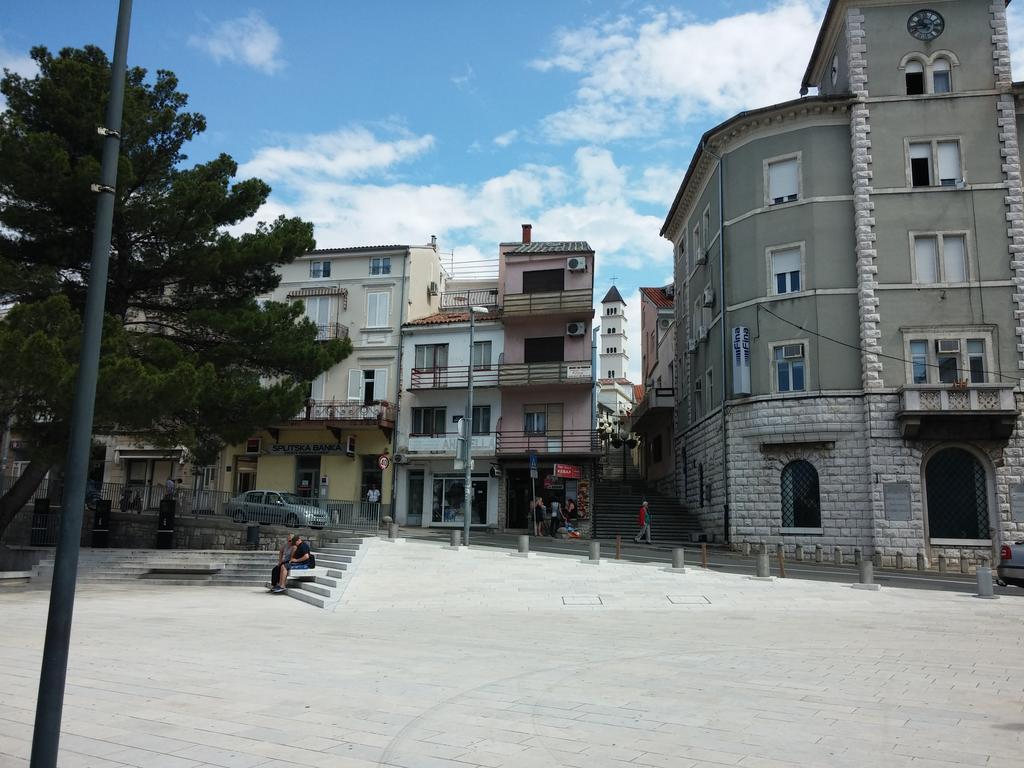 Apartments Ema Crikvenica Exteriör bild